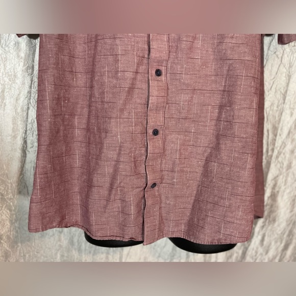 Travis Mathew XL short sleeved button up cotton shirt - Picture 10 of 11